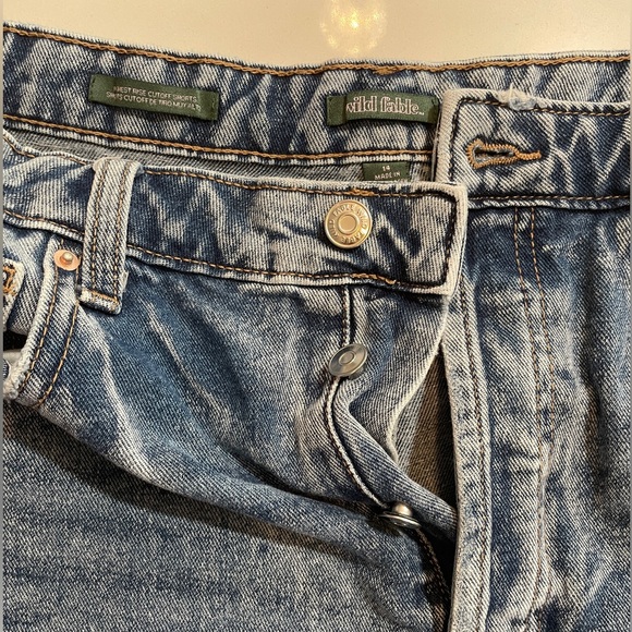Wild Fable High-Rise Medium Wash Denim Cut-off Shorts Size 14 - Picture 5 of 5